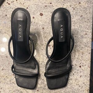 Black sandal size 7 1/2
